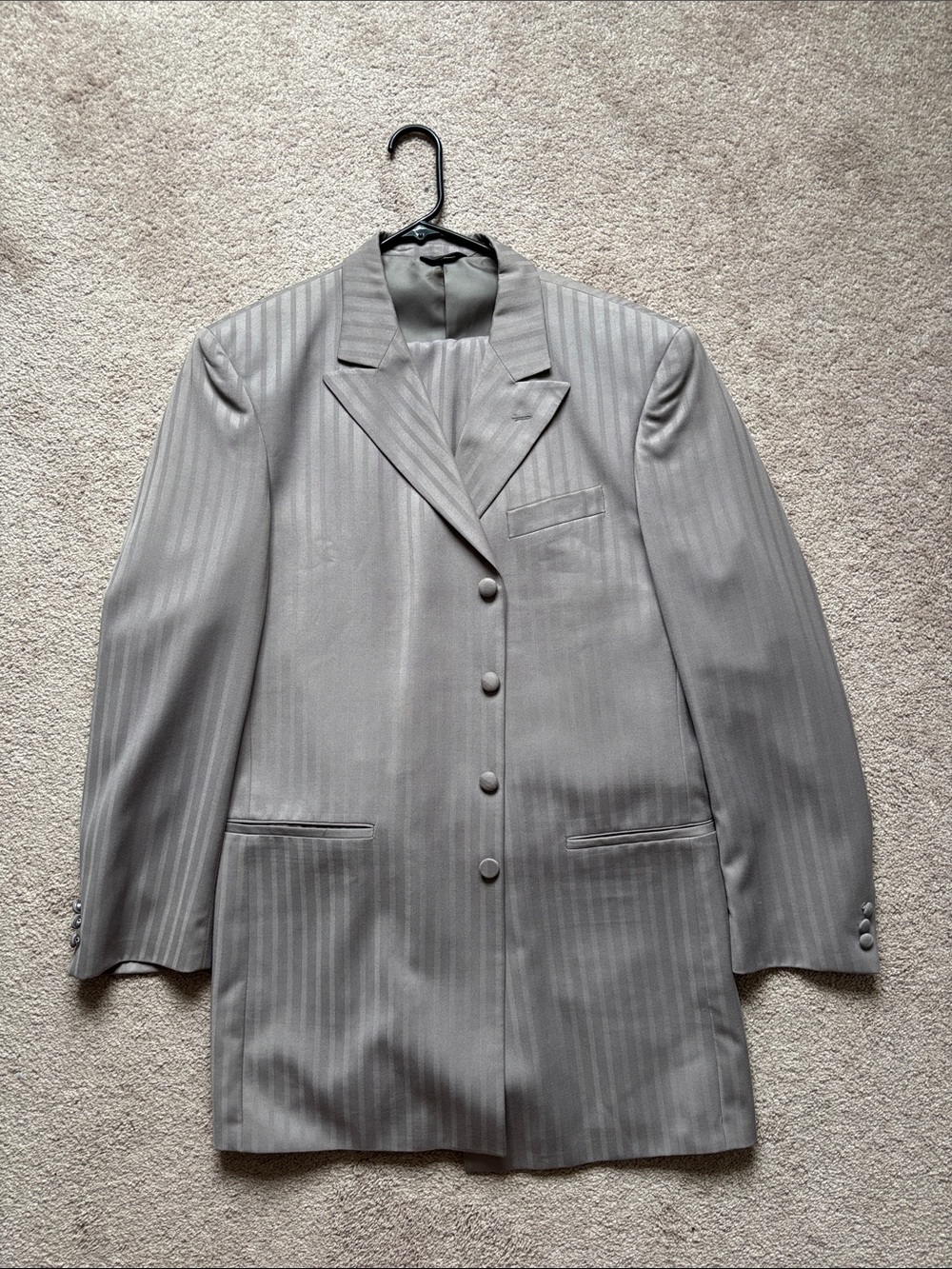 Men's Light Gray Pinstripe Single-Breasted Suit Jacket by